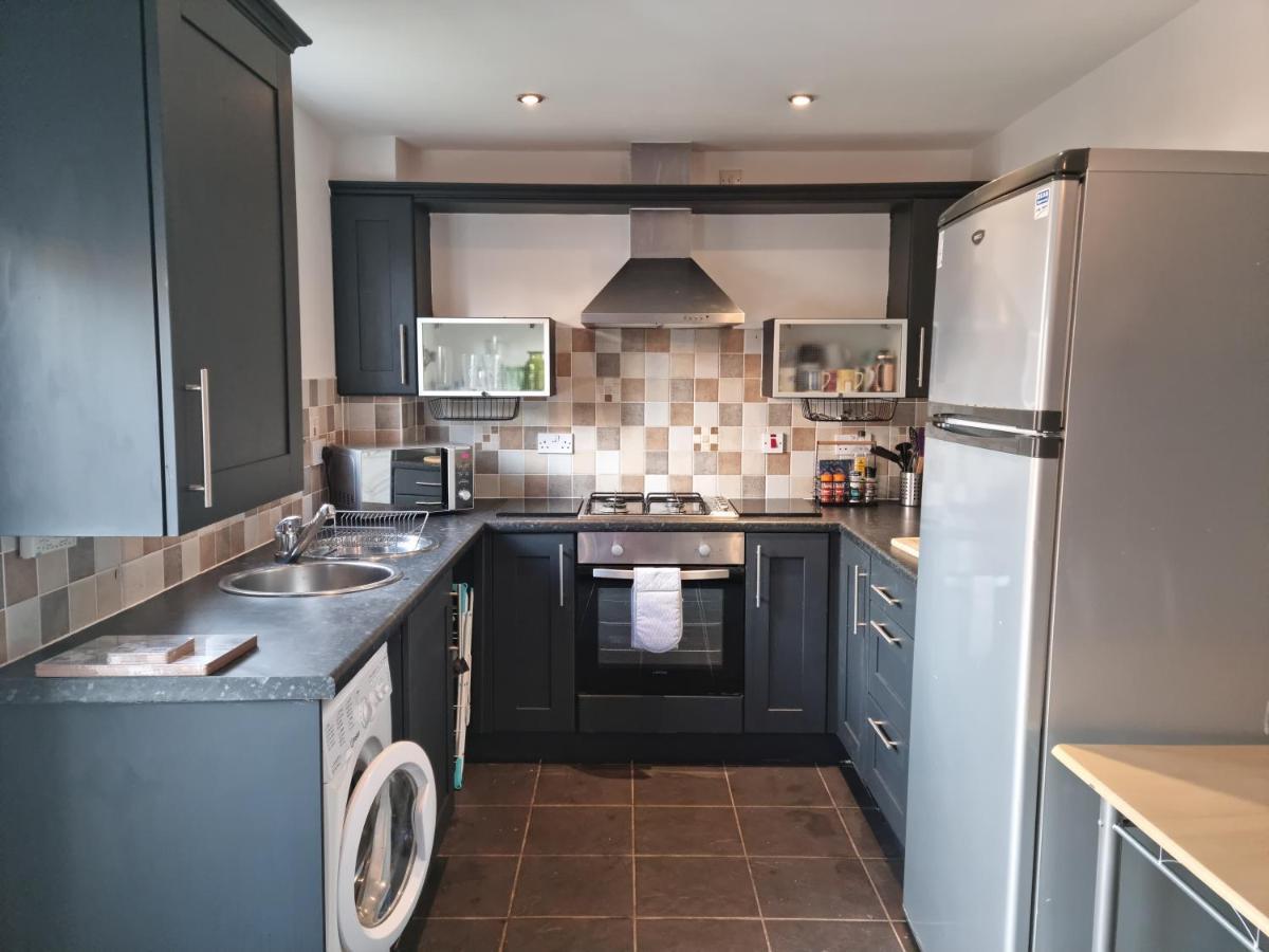 Driftmark Beachfront Location Aberavon Beach Sea Views Large Driveway Parking Private Site Fibre Optic Wi Fi Порт-Толбот Экстерьер фото